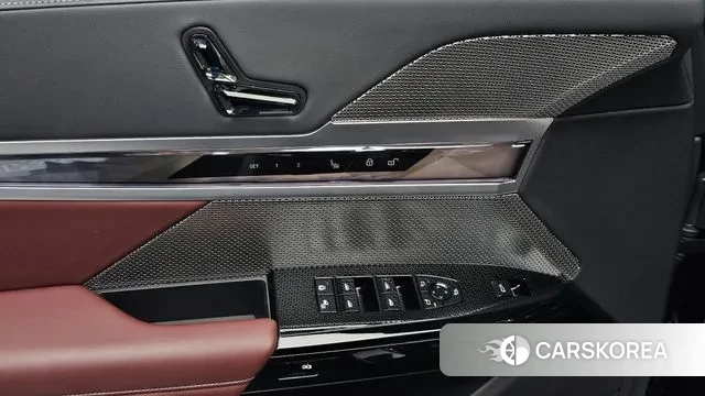 BMW 7 Series (G70) id 3523997 из Кореи 8