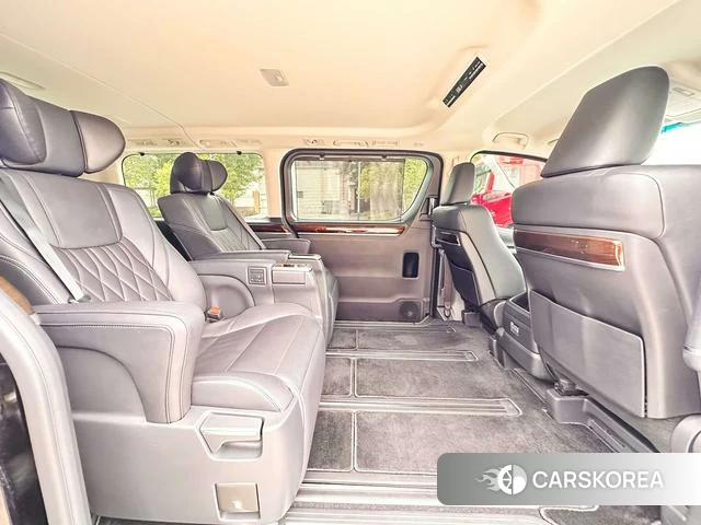 Toyota Granvia (overseas) id 4261886 из Китая 8
