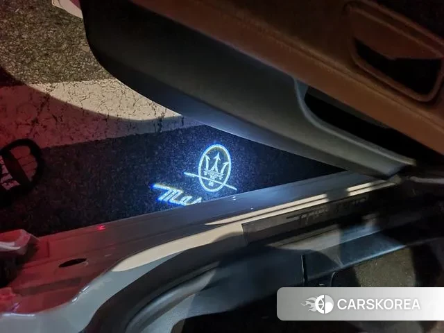 Maserati Ghibli id 3283901 из Кореи 8