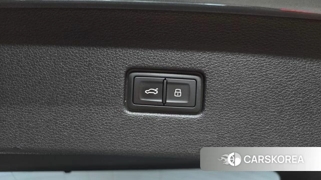 Audi Q8 (4M) id 4609303 из Кореи 8
