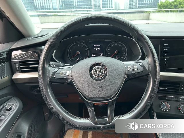 Volkswagen Passat id 4261124 из Китая 8