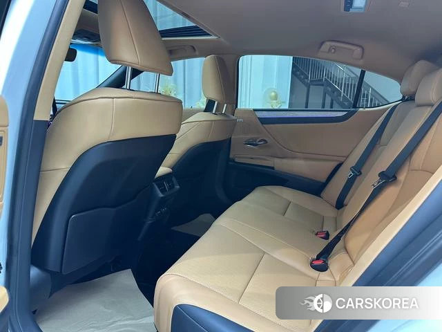 Lexus ES id 4255710 из Китая 8