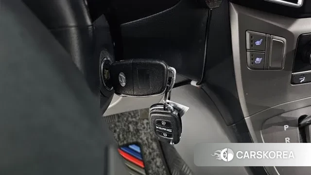 Hyundai The New Grand Starex id 3583151 из Кореи 8