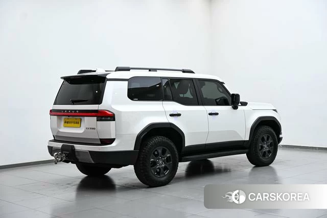 Lexus GX id 4262501 из Китая 8