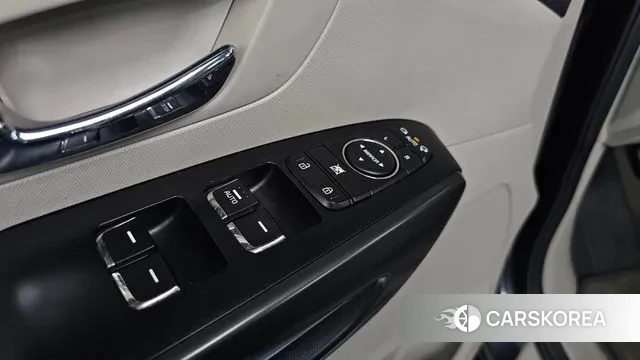 Kia The New Carnival id 3076430 из Кореи 8