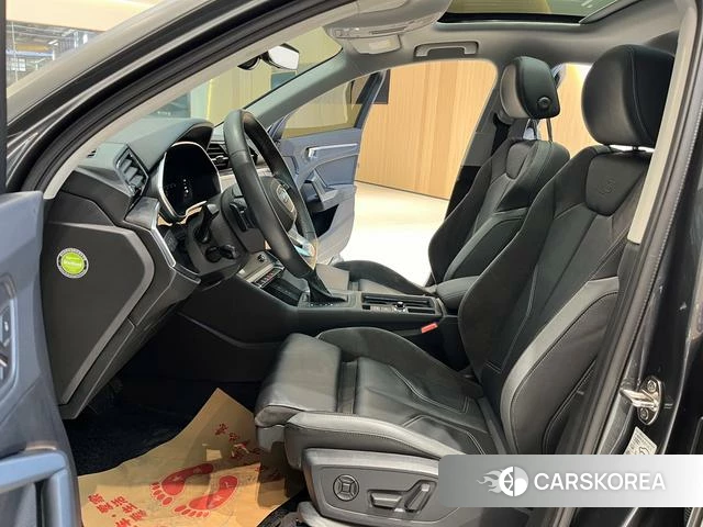 Audi Q3 Sportback id 4261909 из Китая 8