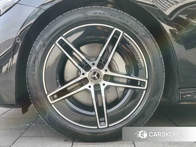 Mercedes-Benz E-class id 4257217 из Китая 8