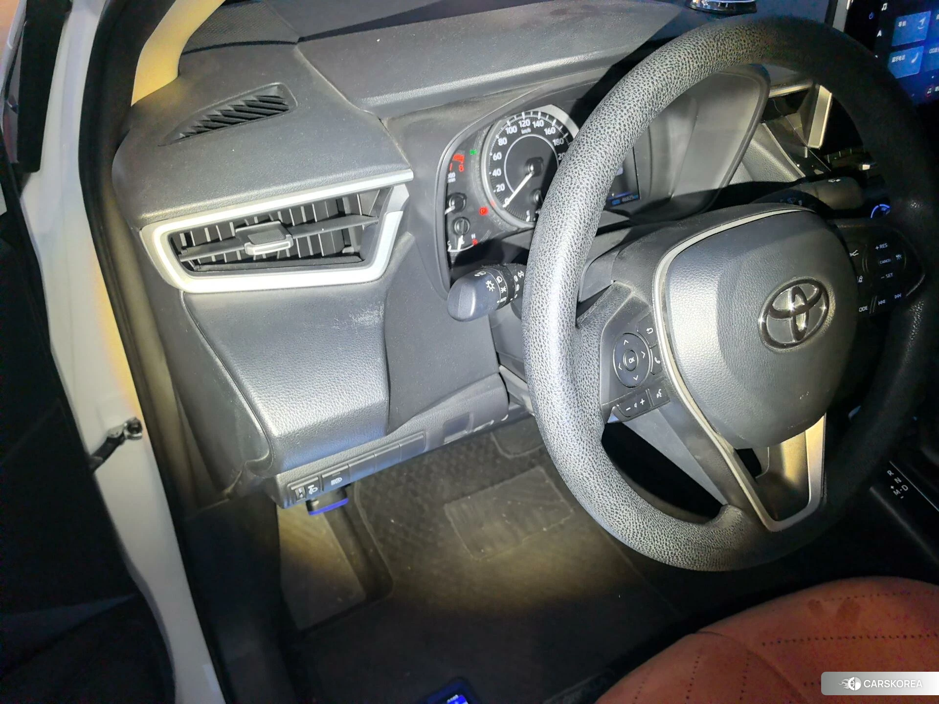Toyota Corolla id 4405780 из Китая 8
