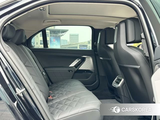 BMW 7 series id 4212638 из Китая 8