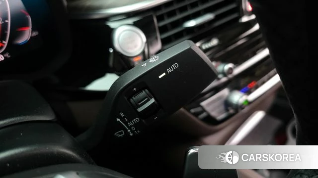 BMW 5 Series (G30) id 3860964 из Кореи 8