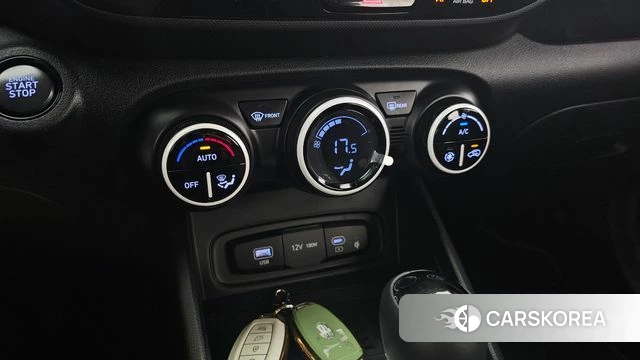 Hyundai Venue id 3896983 из Кореи 8