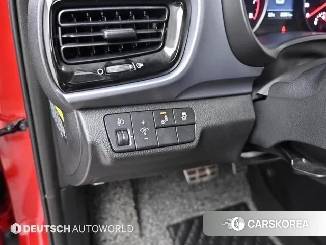 Kia Stonic id 3045419 из Кореи 8