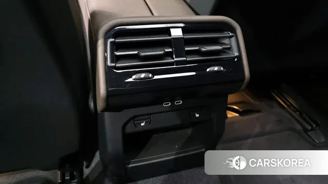 BMW 5 Series (G60) id 3371676 из Кореи 8