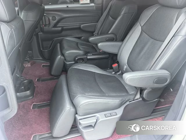 Toyota Saina id 4374520 из Китая 8