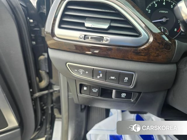 Genesis G90 id 4262767 из Кореи 8