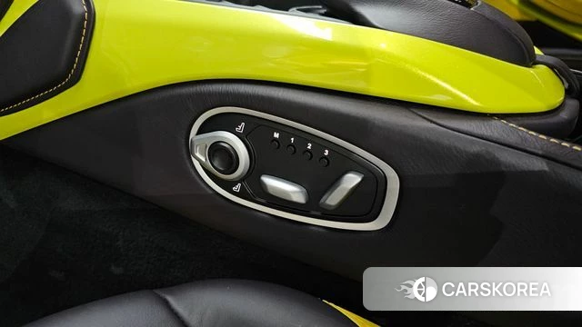 Aston Martin Vantage 2nd Generation id 3843979 из Кореи 8