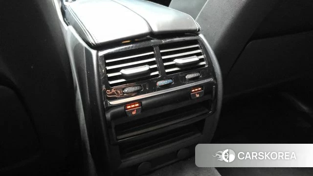 BMW 5 Series (G30) id 4180671 из Кореи 8