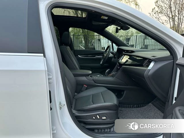 Cadillac XT6 id 3957608 из Китая 8