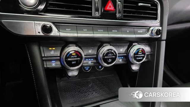 Genesis The New G70 Shooting Brake id 3859075 из Кореи 8