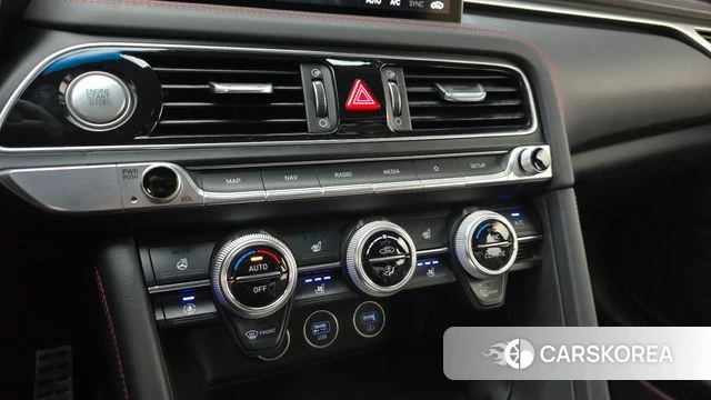 Genesis The New G70 id 4396470 из Кореи 8