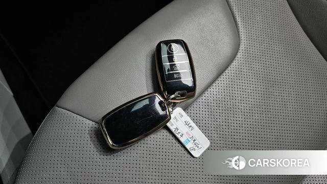 Kia Niro EV id 4339658 из Кореи 8