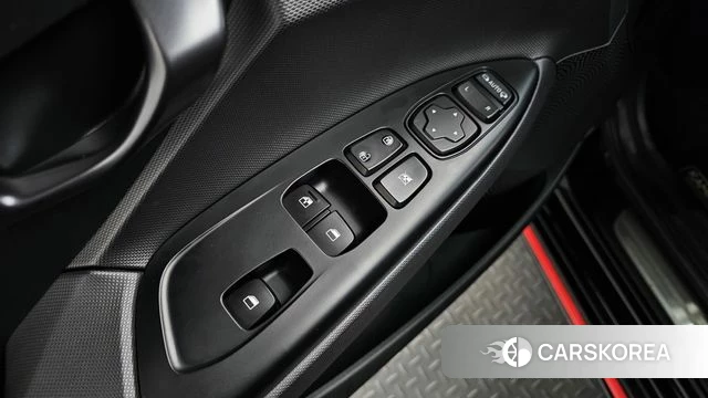 Hyundai Veloster (JS) id 3917256 из Кореи 8