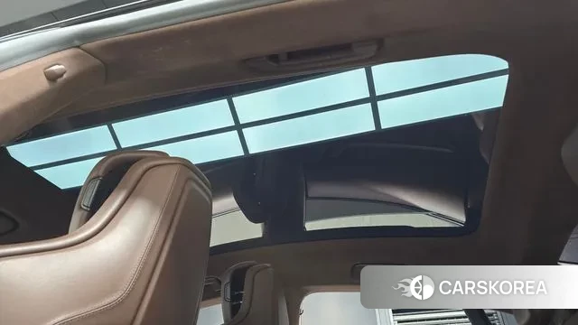 Porsche Taycan id 3281300 из Кореи 8