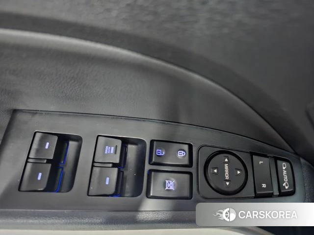 Hyundai Avante AD id 3889423 из Кореи 8