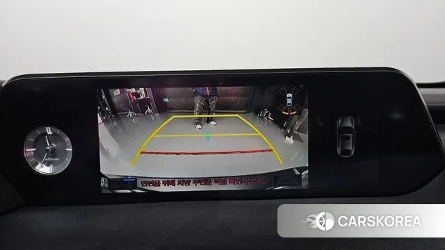 Lexus UX250h id 3766307 из Кореи 8