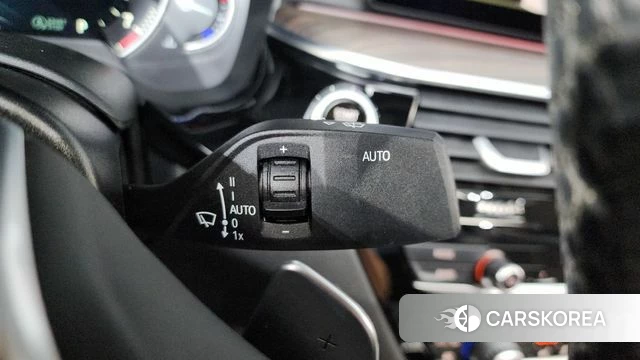 BMW 5 Series (G30) id 4751109 из Кореи 8