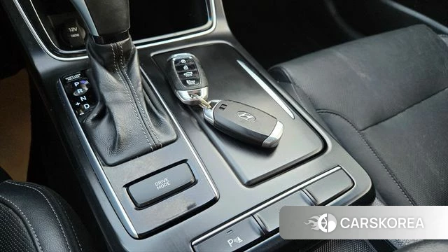 Hyundai Grandeur IG id 4294979 из Кореи 8