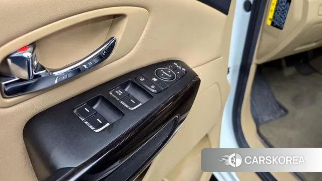 Kia The New Carnival id 3045603 из Кореи 8