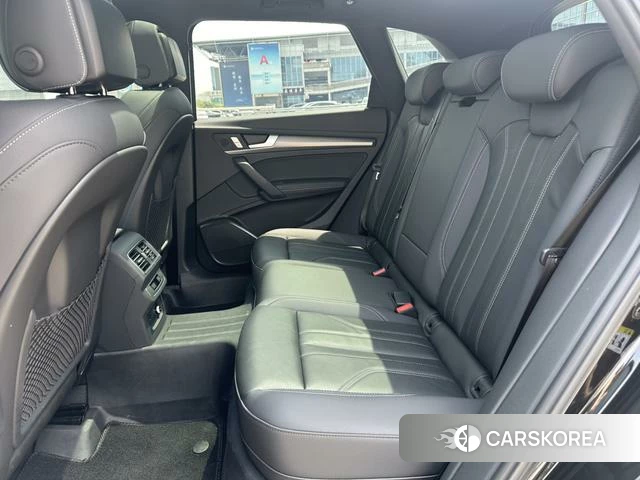 Audi Q5L id 4307015 из Китая 8