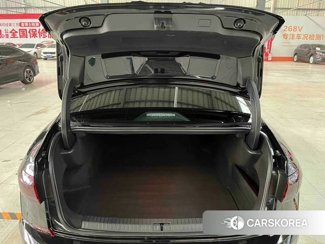 Volkswagen Passat id 4260008 из Китая 8