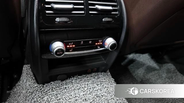 BMW 5 Series (G30) id 3860421 из Кореи 8