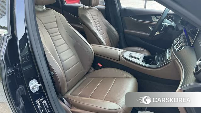 Mercedes-Benz E-class id 4220872 из Китая 8
