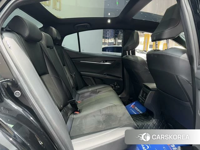 Toyota Camry id 4263616 из Китая 8