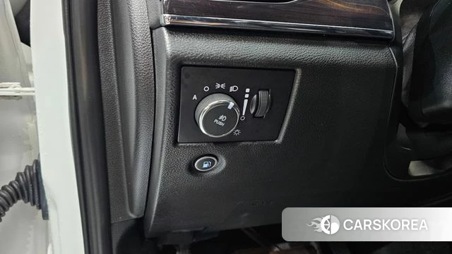 Jeep Grand Cherokee id 4245150 из Кореи 8