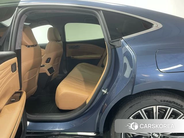 Geely Galaxy Galaxy Sparkle 8 PHEV id 4254854 из Китая 8
