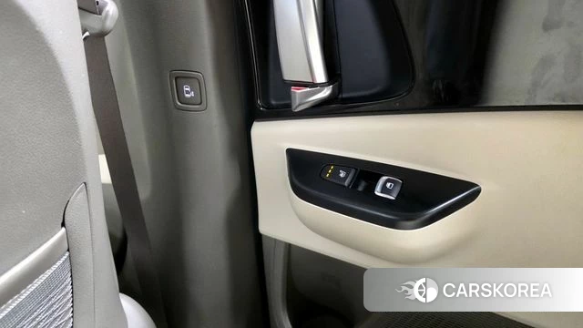 Kia Carnival 4th generation id 3832370 из Кореи 8
