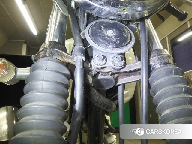Yamaha SR 400 id 3945262 из Японии 8