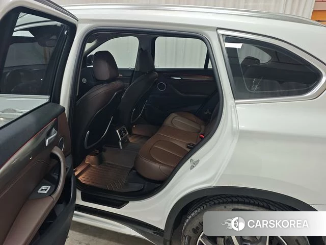 BMW X1 id 3913695 из Китая 8