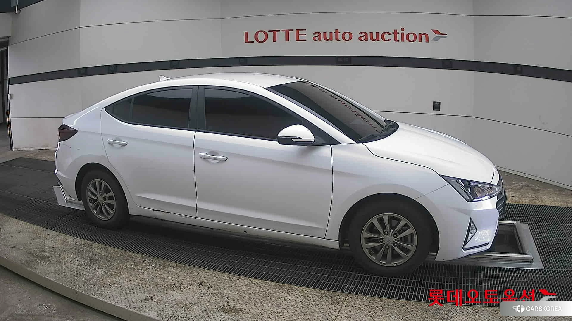 Hyundai Avante id 3875703 из Кореи 8