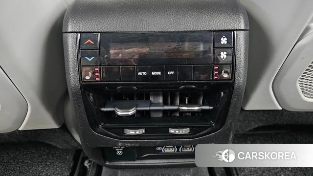 Jeep Grand Cherokee (WL) id 4893692 из Кореи 8