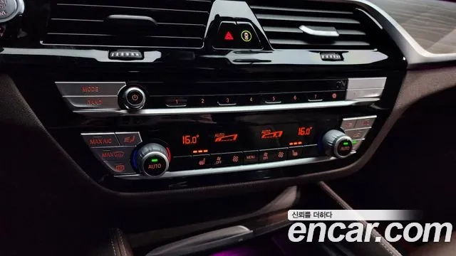 BMW 5 Series (G30) id 2922165 из Кореи 8