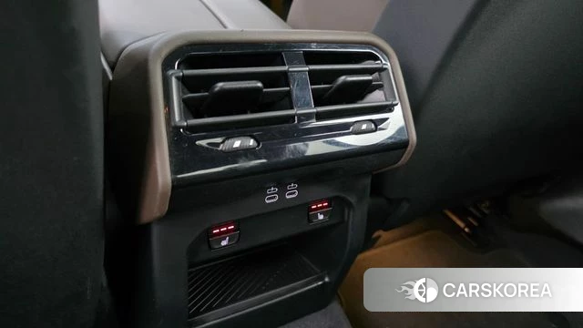 BMW 5 Series (G60) id 3891515 из Кореи 8