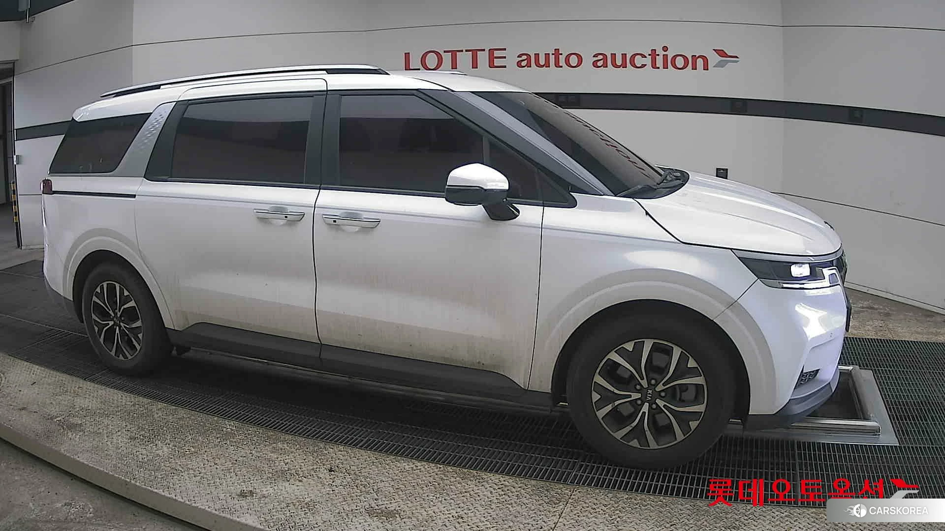 Kia Carnival id 3882122 из Кореи 8