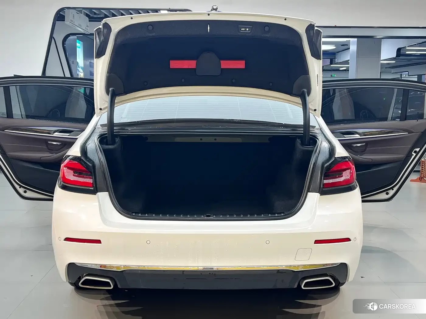 BMW 5 series id 4570570 из Китая 8