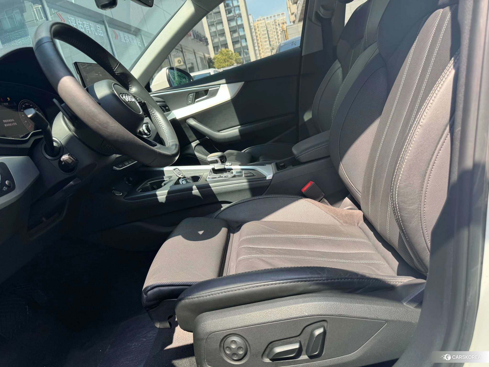 Audi A4L id 4455153 из Китая 8