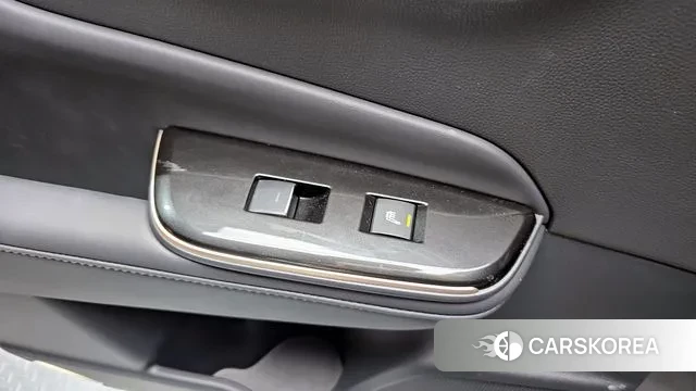 Toyota Crown Crossover id 3347587 из Кореи 8